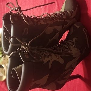 Highheel boots size 6.5